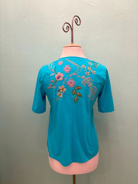 Johnny Was Maureen Trapunto 3/4 Tee Shirt Floral Embroidered Top Scuba Blue NEW