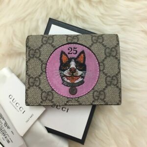Gucci wallet dog 2025