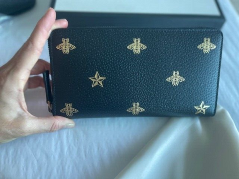 Gucci Black Leather Large Long Wallet Zip Around Gold Oro Bee Star Italy NEW