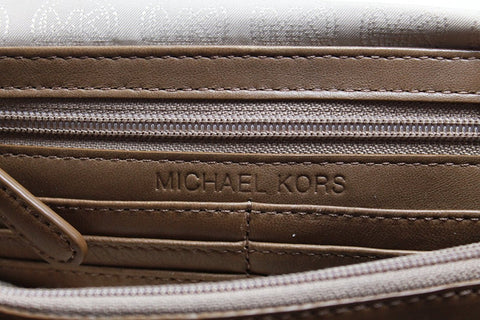 Michael Kors Sloan Large Quilted Shoulder Flap Mushroom