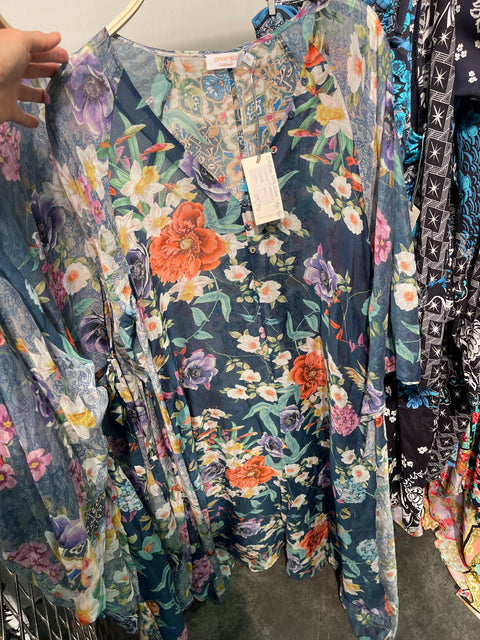 Johnny Was SUNRISE HANDKERCHIEF DRESS Blue Flower Swim Cocktail Wedding MEDIUM NEW RESORT LOUNGE