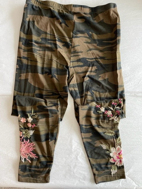 JOHNNY WAS MEI LEGGINGS Cotton Floral Embroidery Molly Camo Pants New
