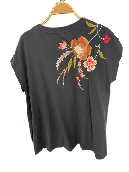 Johnny Was Joya Relaxed Drape Tee Flowers Black Shirt Floral Embroidery Top New