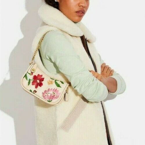 Coach leather Beige Swinger 20 Quilting Small Floral Handbag Purse 
